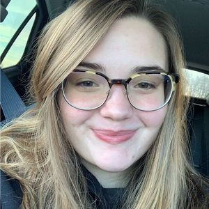 Meet your Posher, Haley